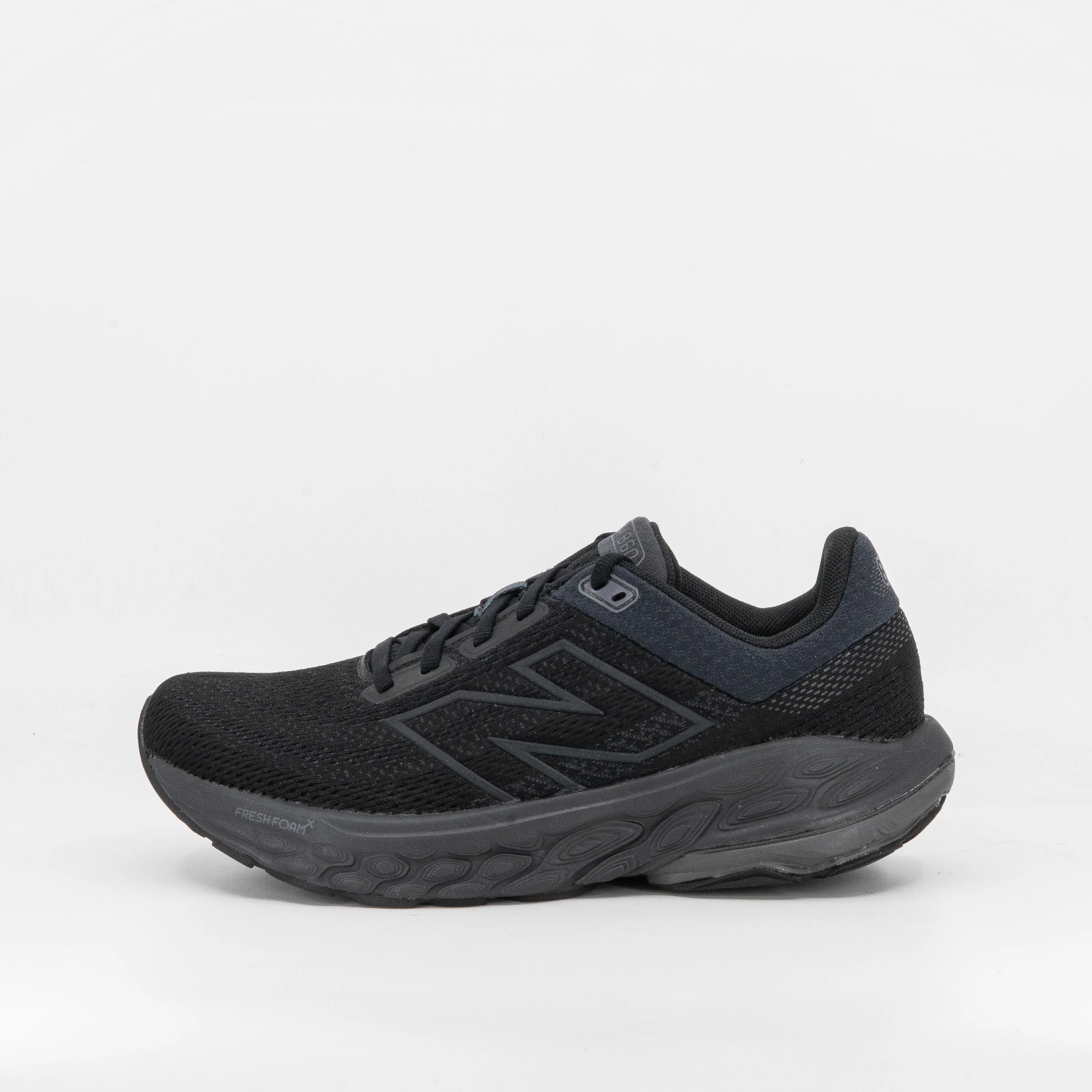 New Balance 860v14 (D Wide) Womens Black/Black - Image 2